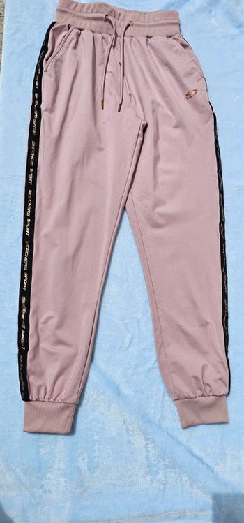 Jogging rose Skechers taille 36