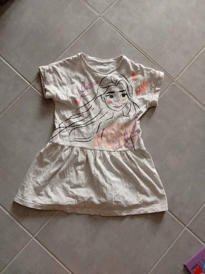 Robe la reine des neiges