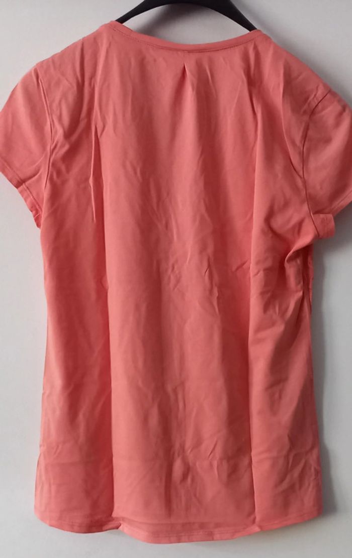 T-shirt fleuri - photo numéro 3