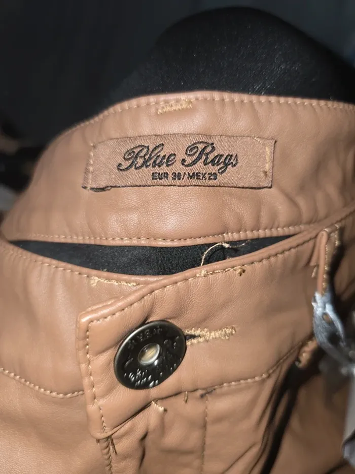 Short cuir - photo numéro 3