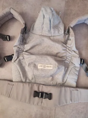 Porte bébé Hoodie Carrier 2 Love Radius