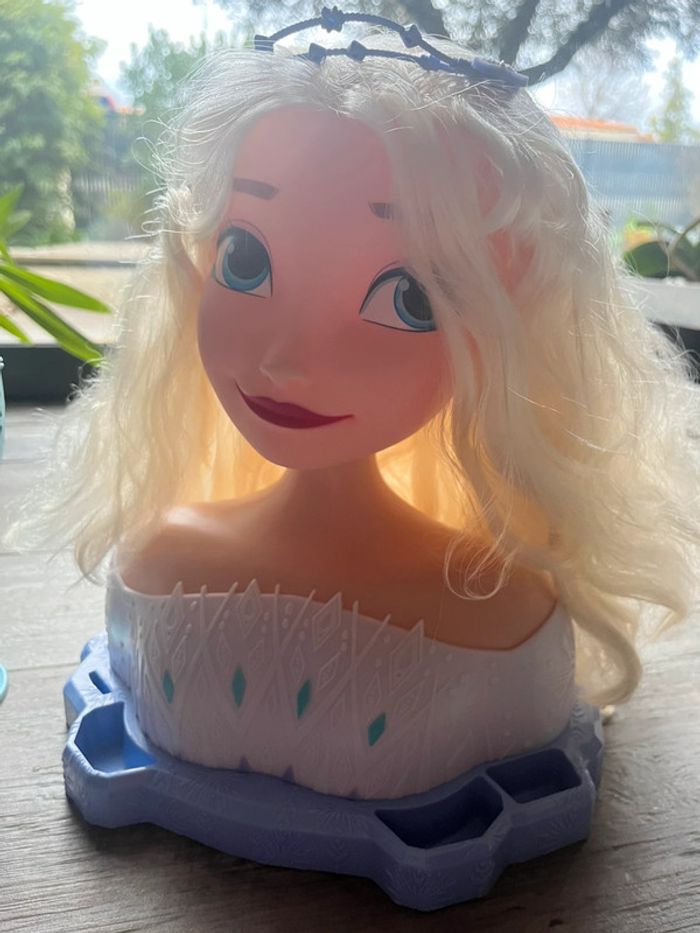 Tête à coiffer La Reine des neiges. - photo numéro 2