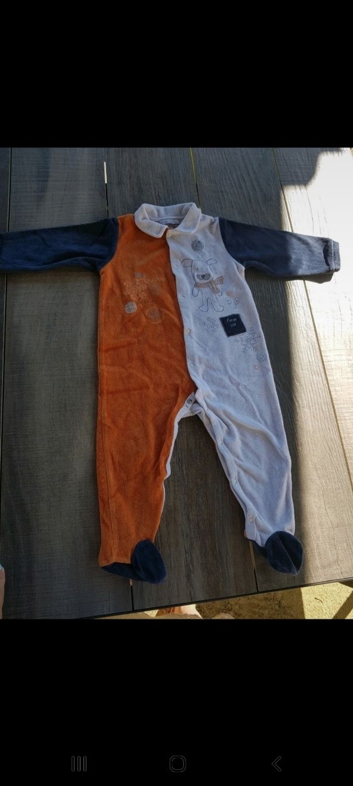 Pyjama Absorba taille 2ans