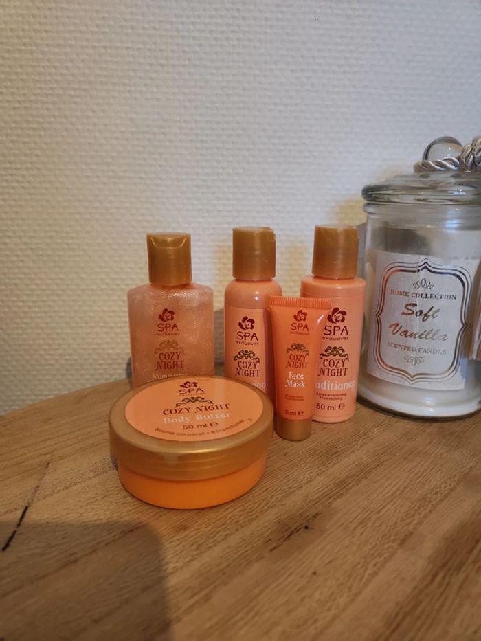 🌺Lot de 5 produits Cozy Night Spa Exclusives🌺 - photo numéro 2