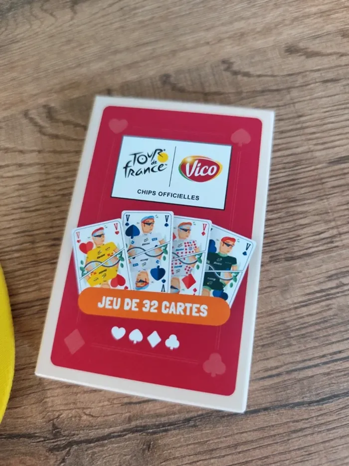 Bob LCL + jeu de 32 cartes Tour de France 2025 - photo numéro 2