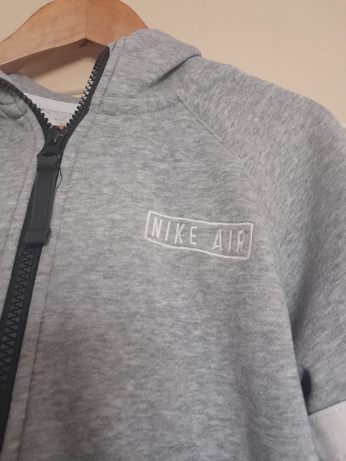 Veste nike garçon taille 10ans - photo numéro 3