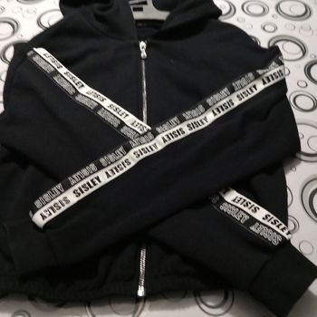 Sweet zippée à capuche