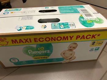 1 carton de couches Pampers harmonie t 2