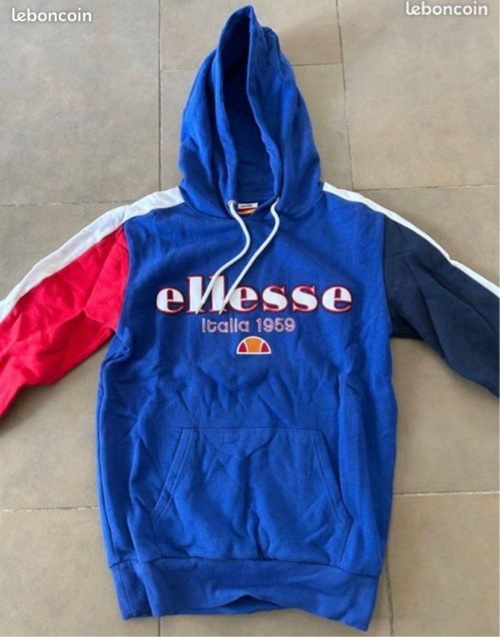 Superbe sweat Ellesse taille S - photo numéro 2