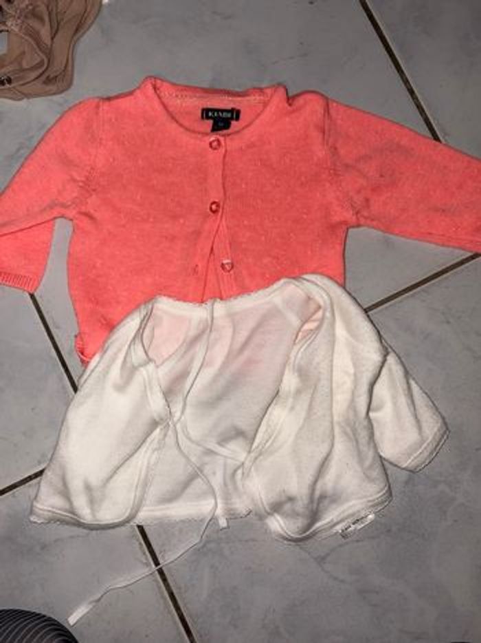 Lot vêtements bébé  fille 1 mois - photo numéro 2