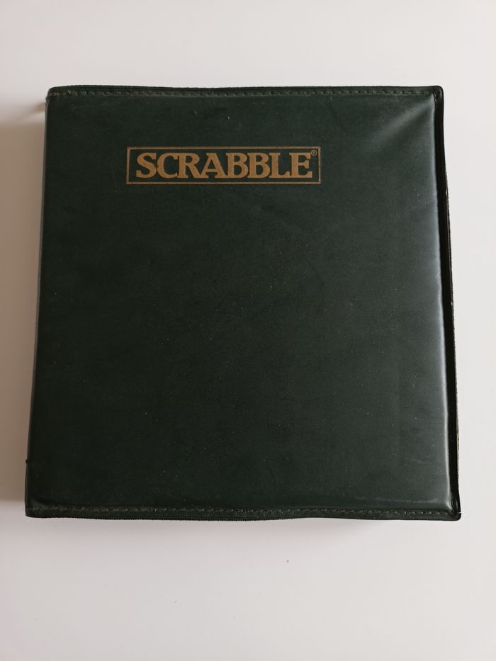 Scrabble de voyage en pochette