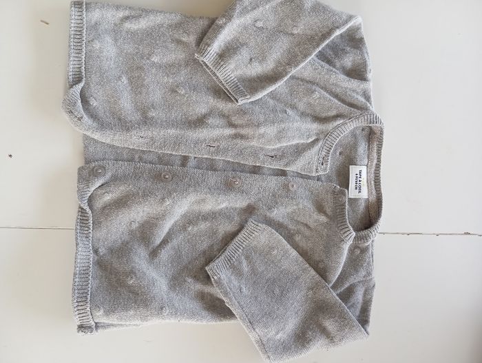 Gilet gris tape à l'oeil 6 mois