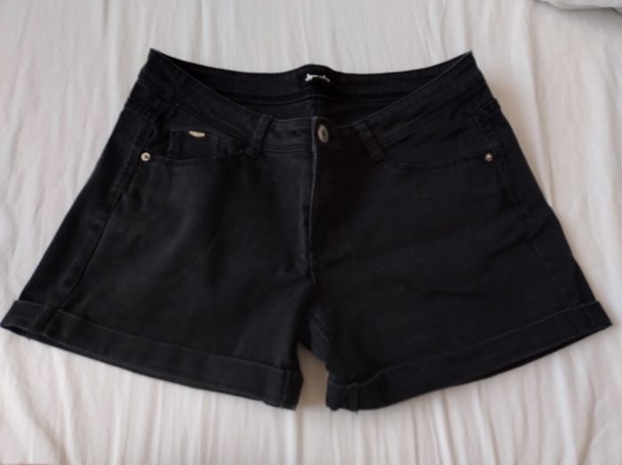 Short en jean 36 - photo numéro 2