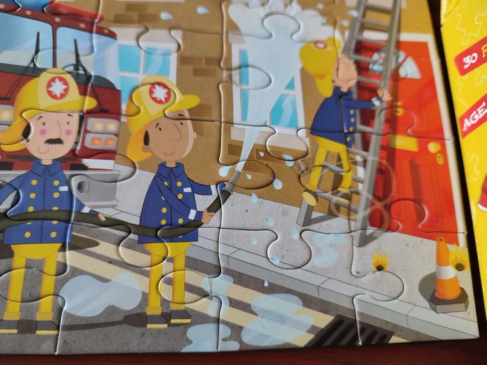 Petit puzzle thème pompier 30 pièces - Grafix - photo numéro 3