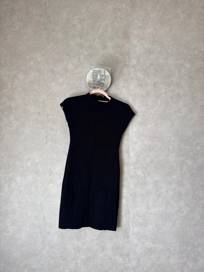 Petite robe noir Zara taille M