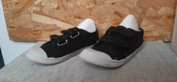 Chaussures scratchs T 32