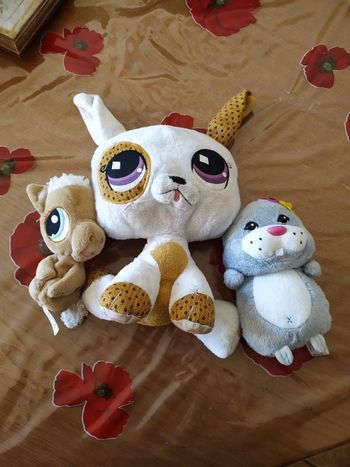 Lot peluches Pet Shop + Zhu Zhu Pet
