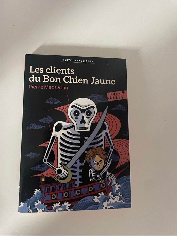 Livre les clients du bon chien jaune