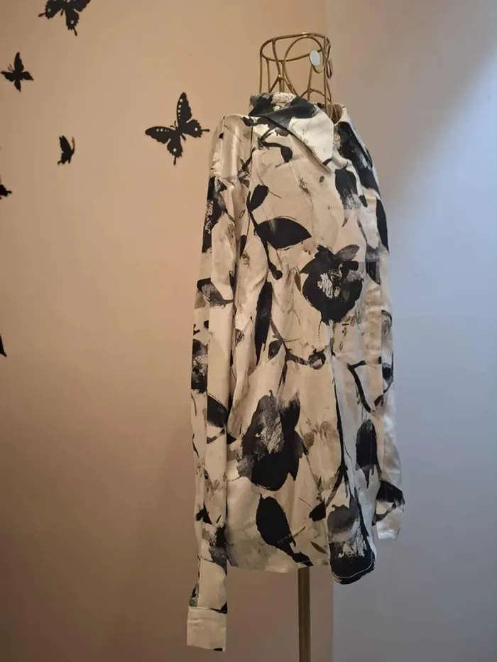 Chemise fleurie - photo numéro 2