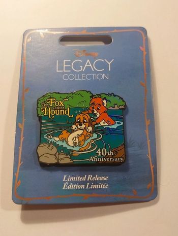Pins Disney legacy collection rox et rouky