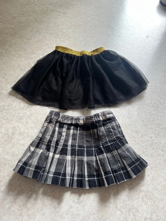 Lot de deux jupes fille 2 ans - photo numéro 4
