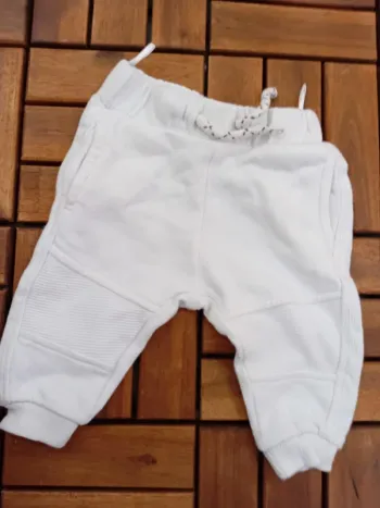 Pantalon bébé C&A - 3 à 6 mois (68 cm)