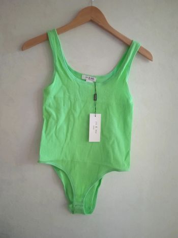 Body côtelé vert
