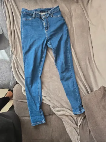 Jean slim taille 38