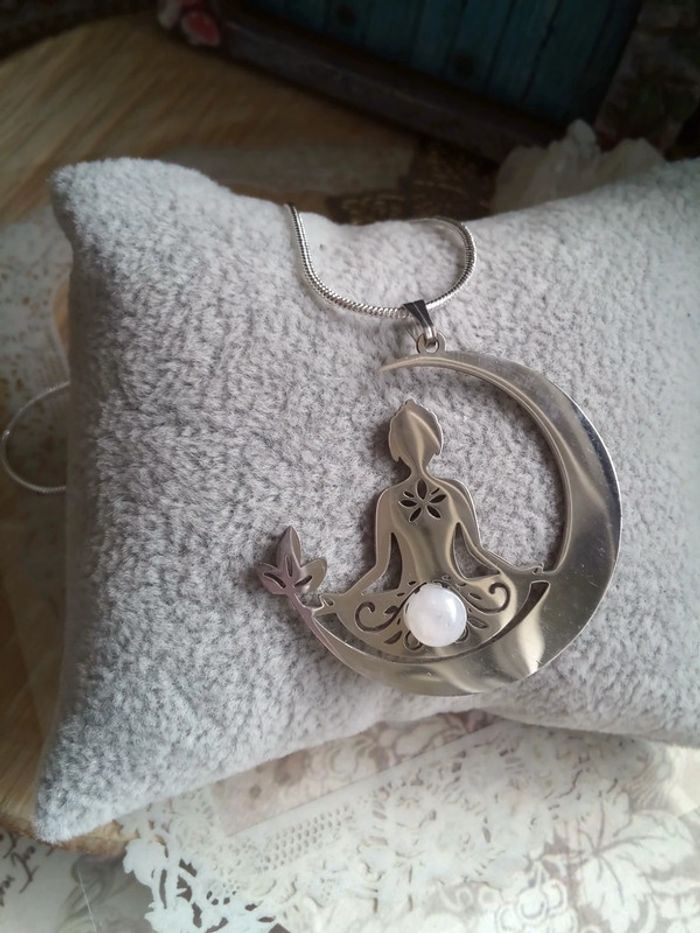 Collier méditation pierre de lune