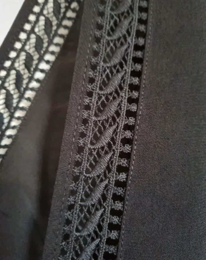 Robe noire trapèze, sans manches - photo numéro 8