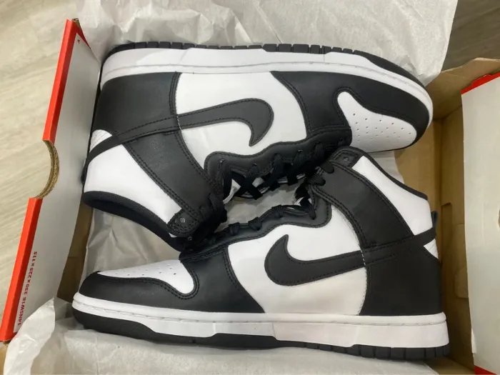 Nike dunk high panda 2021 - 9us - neuf - photo numéro 3