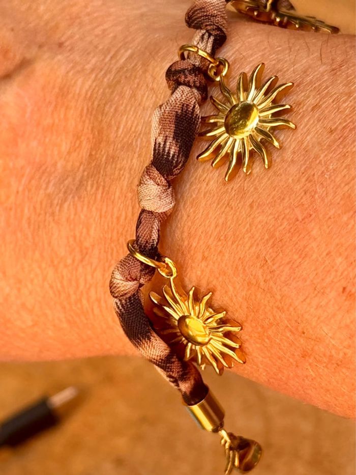 Bracelet tissu léopard chaîne réglable et soleil acier inoxydable or - photo numéro 2
