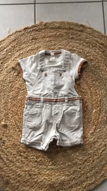 Ensemble salopette short + tee-shirts okaidi