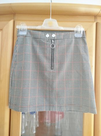 Jupe taille 34/36 motif pattes de poules