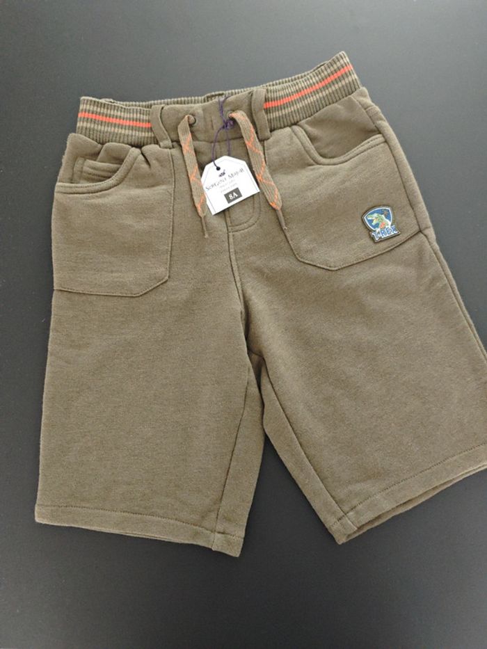 Bermuda Sergent Major 8 ans neuf