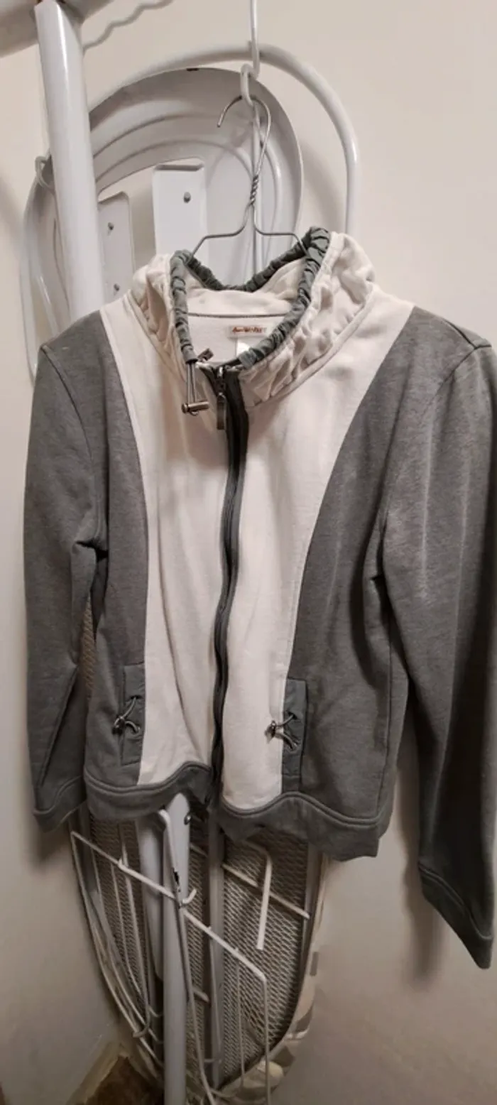 Gilet gris et blanc coton - photo numéro 2
