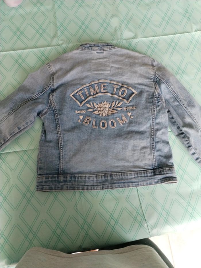 Veste en jeans 6 ans neuve - photo numéro 3