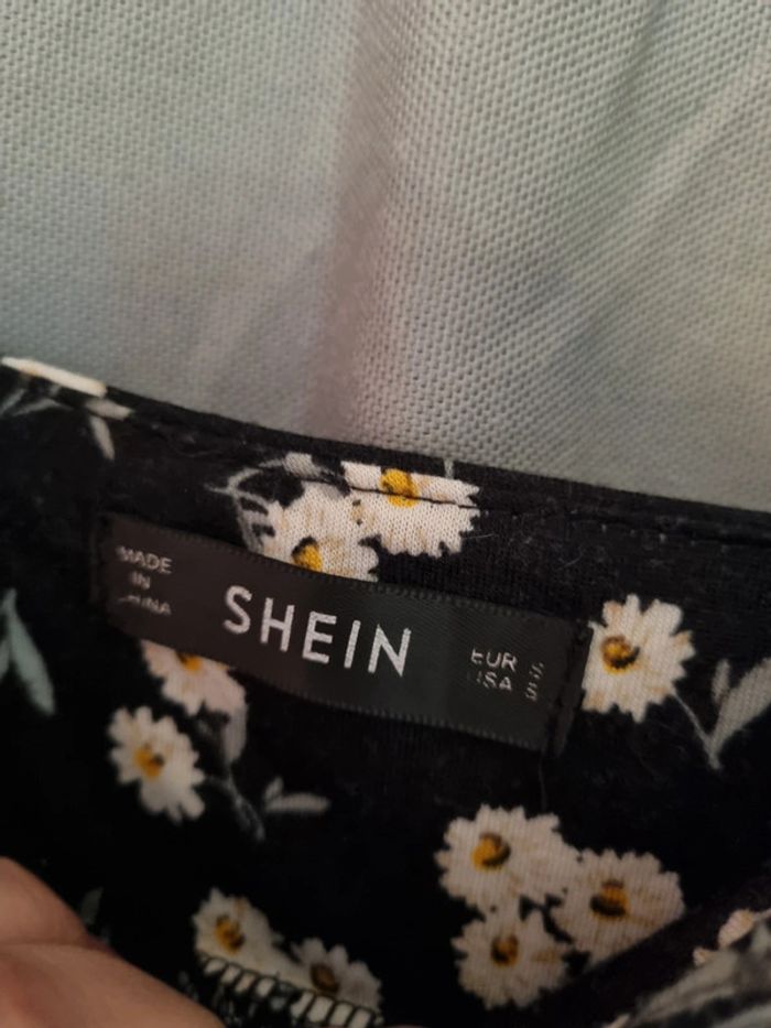 Petite robe noir Shein taille S - photo numéro 2