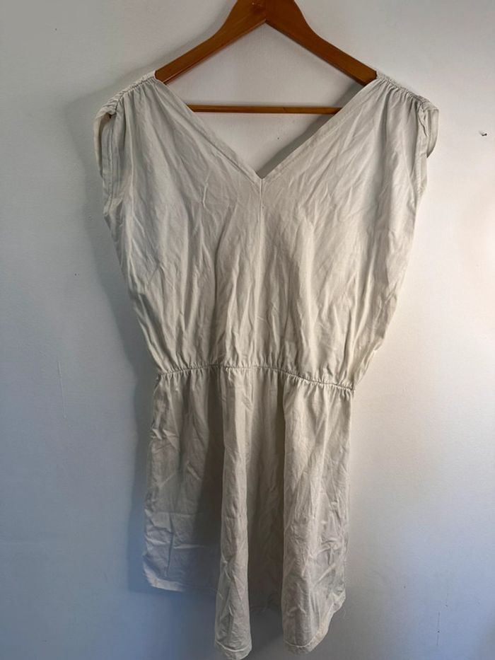 Robe blanche taille M/L - photo numéro 3