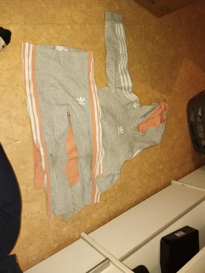 Survêtement fille 4 ans