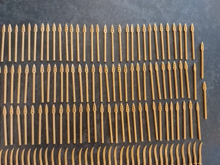 Gros lot type lego d'armes pour soldats elfes seigneur des anneaux - photo numéro 3