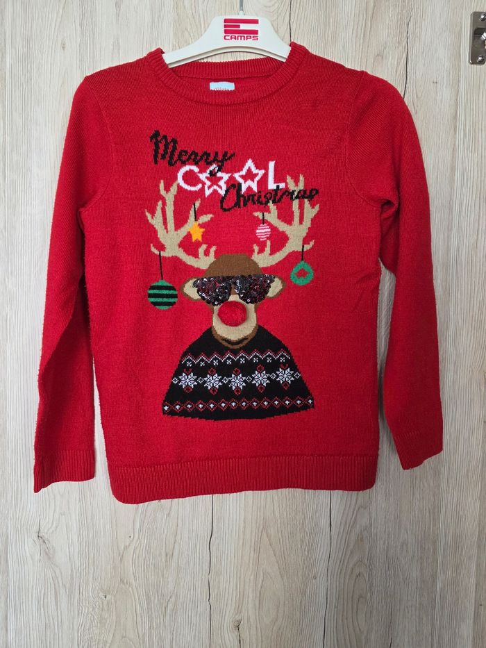 PULL NOËL ROUGE RENNE NEZ ROUGE ET LUNETTE NOIR TAILLE 8ANS MARQUE MERRY CHRISTMAS