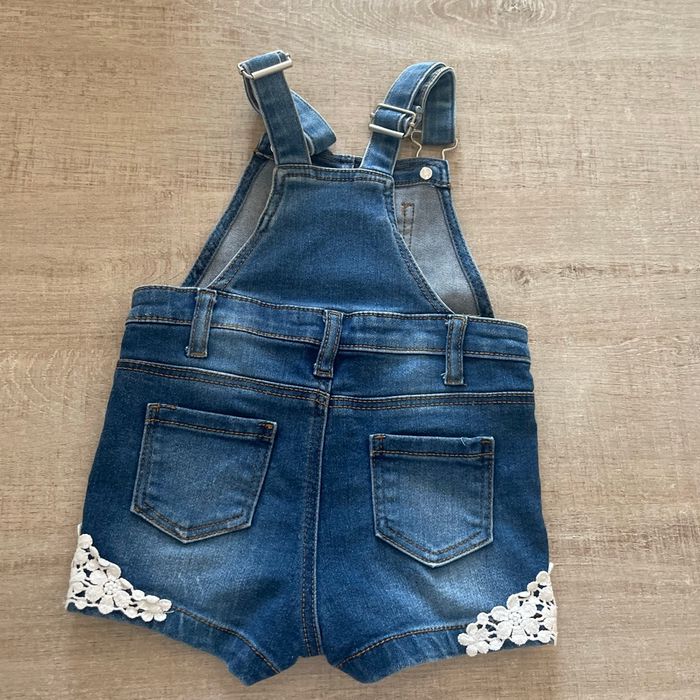 Salopette short en jeans - photo numéro 2