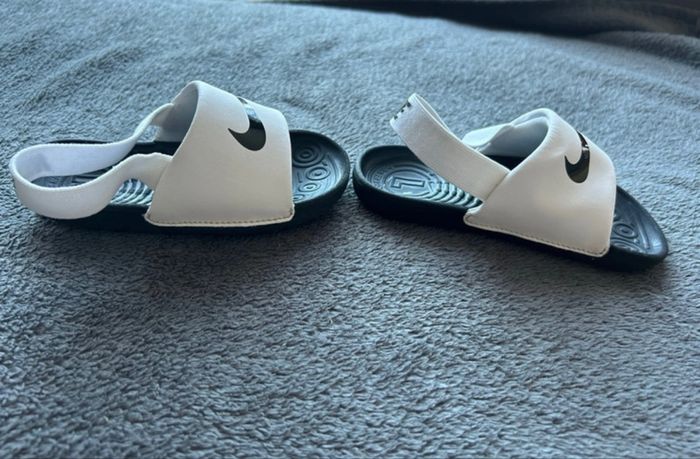 Sandales Nike - photo numéro 3