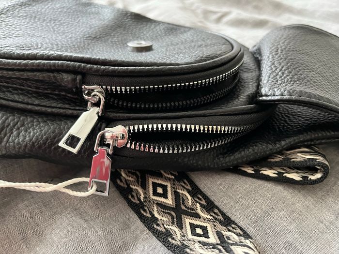 Sac à dos a bandoulière - photo numéro 2