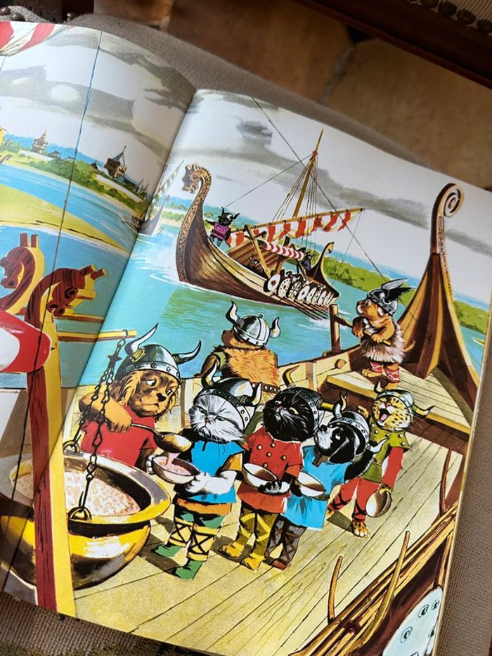 Recueil ancien vintage Les Aventures de Caroline livre bd album Pierre Probst blanc - photo numéro 7