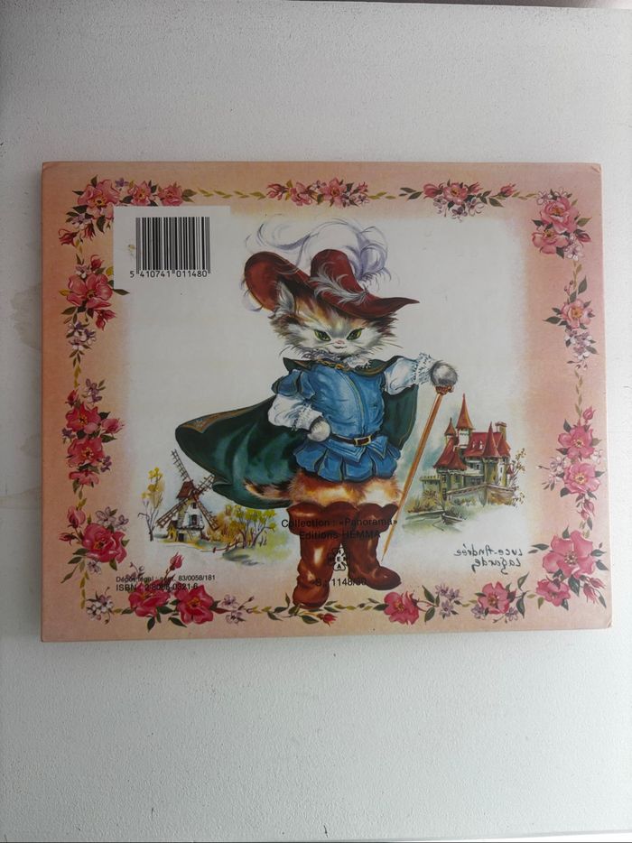 Livre pour enfants vintage années 80 Le chat botté pop up - photo numéro 7
