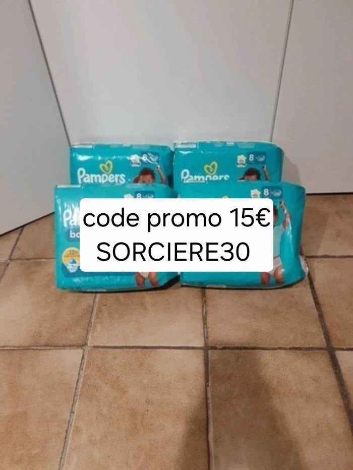 Couches Pampers baby-dry taille 8