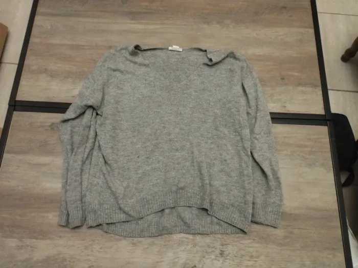 Pull gris