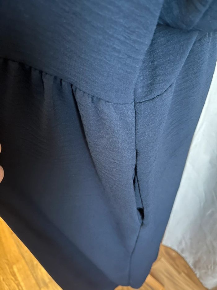Robe fluide bleu marine - photo numéro 4